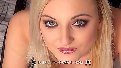 Katy Rose And Elis Gilbert - Hard In Bed With 4 Boys