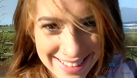 Joseline Kelly - You Cant Tell What Is More Beautiful, Her Ass Or Whats Behind Her