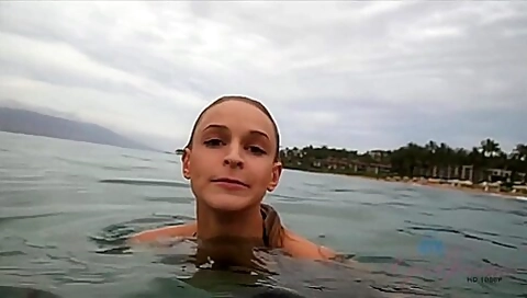 Emma Hix - Emma Looks So Tasty When Look In The Ocean